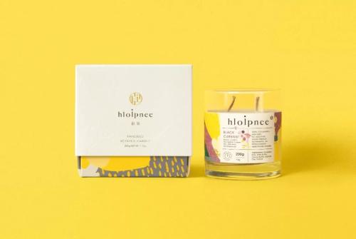 Aromatherapy candle packaging design and aesthetics, each with its own taste