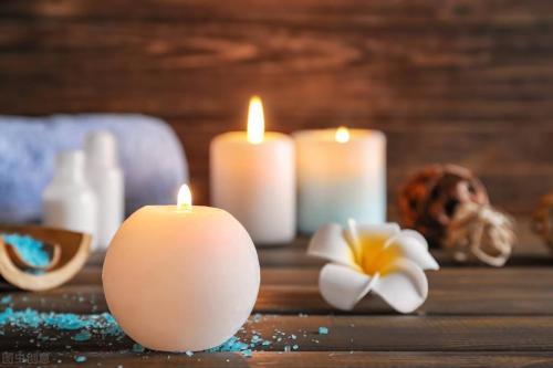 What are the disadvantages of scented candles and what should you pay attention to