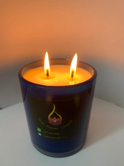 Scented candles to share 