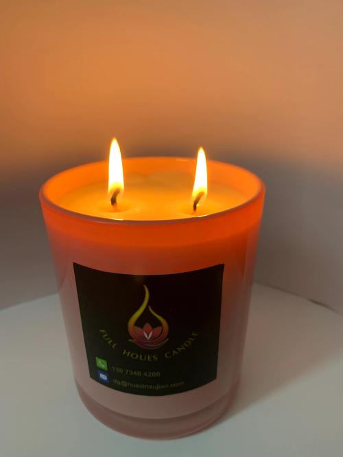 Scented candles to share 