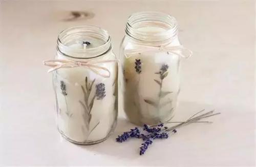 Genius Plan handmade scented candles that create romantic moments together 