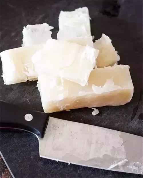 Genius Plan handmade scented candles that create romantic moments together