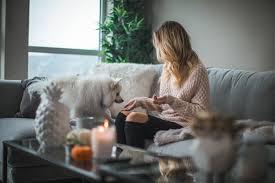 Light scented candles at home to freshen up the smell, but the owner should be careful, your dog may not be able to stand it.