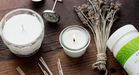 scented candle how to use